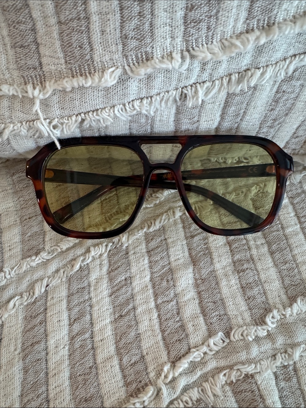 Source Unknown Brown Tortoiseshell Sunglasses with Green Lenses